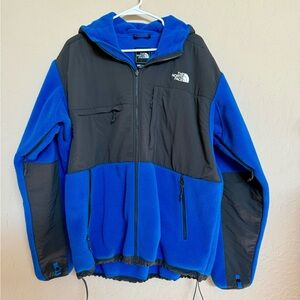 The North Face Men’s Denali Fleece Sweater